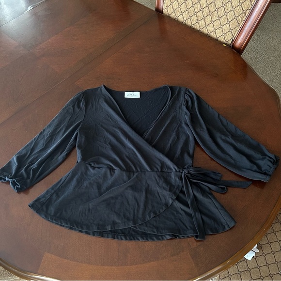 South River | Black Peplum Blouse - Picture 5 of 12